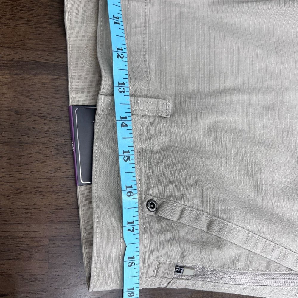 Weatherproof multifunctional utility cream mens NEW NWT shorts  Size: 36W - Picture 9 of 11